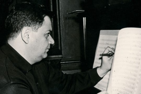 manos xatzidakis
